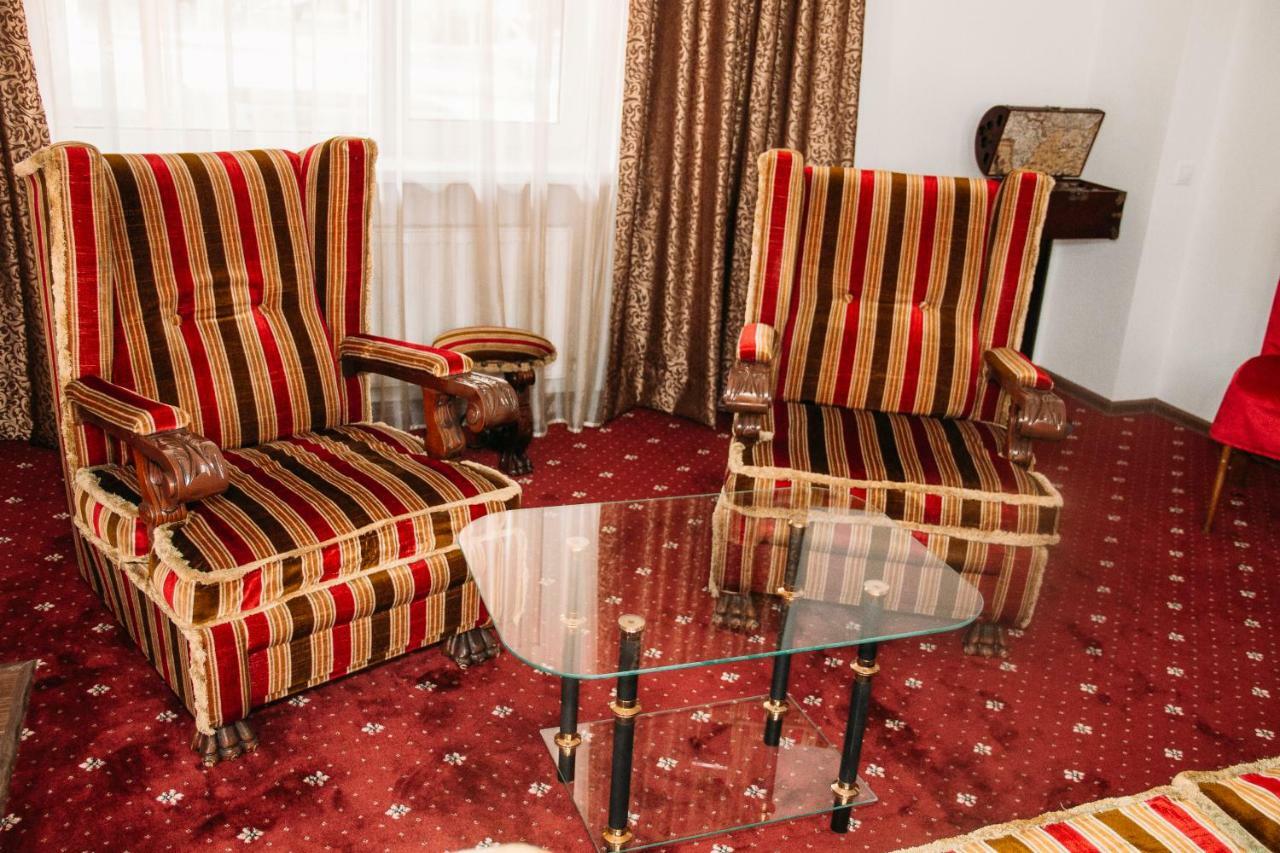 Hotel Rioro Mirhorod Exteriér fotografie
