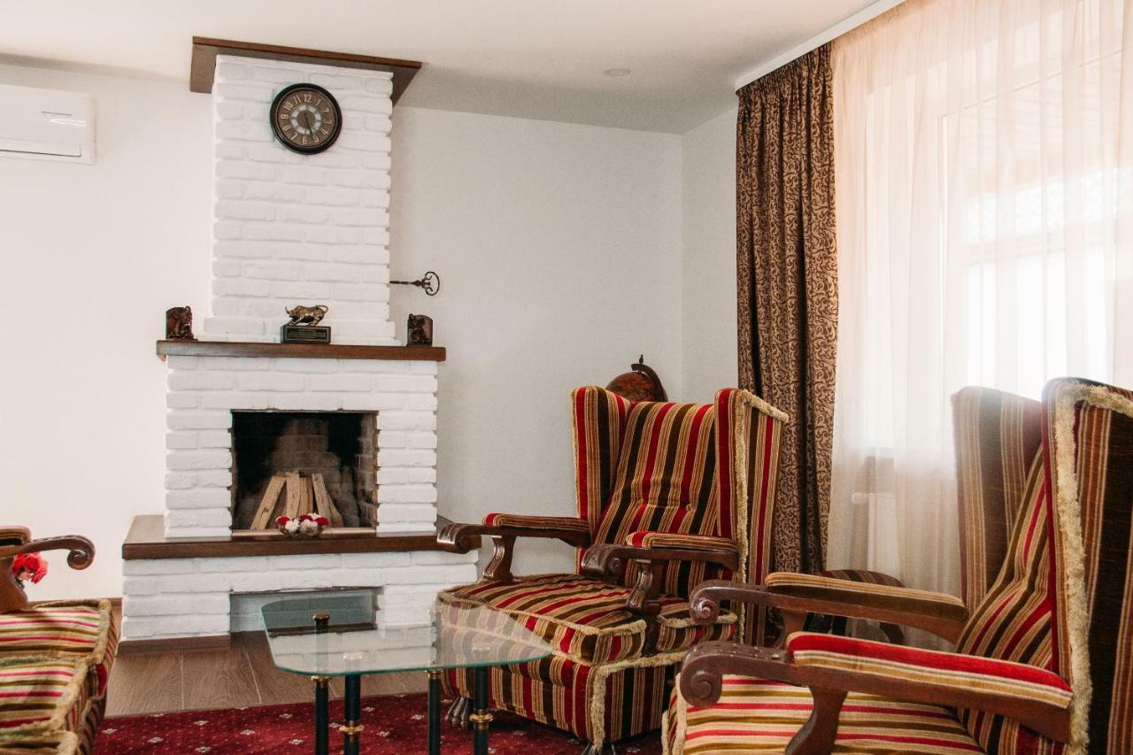 Hotel Rioro Mirhorod Exteriér fotografie