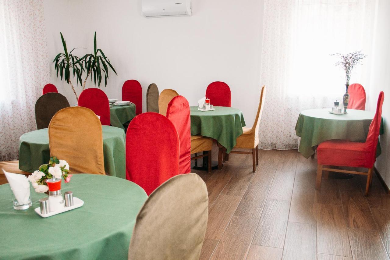 Hotel Rioro Mirhorod Exteriér fotografie
